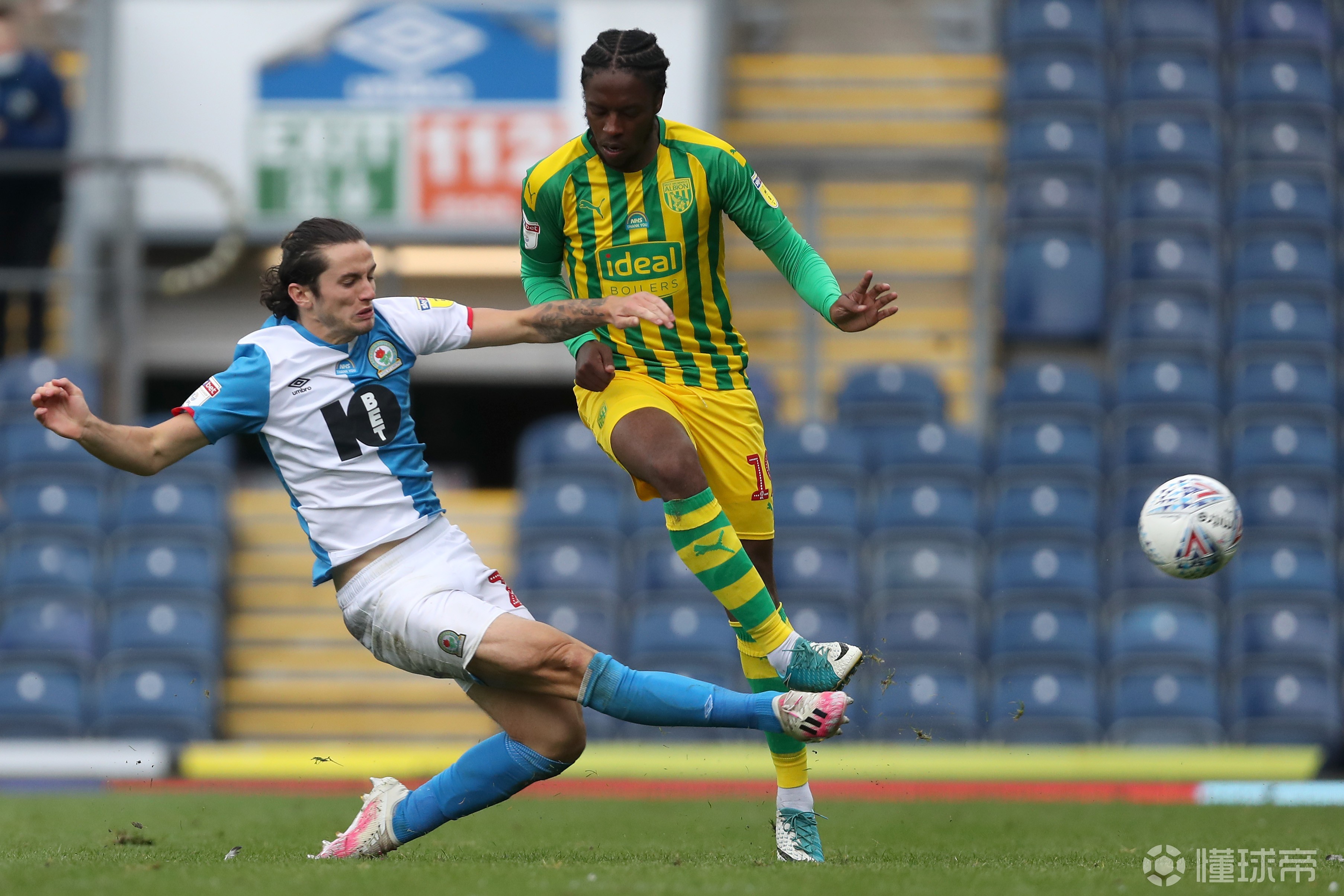 欧篮联赛程吃紧，武汉三镇今夜扳平良机，赛场秩序良好，心理建设被强调的简单介绍