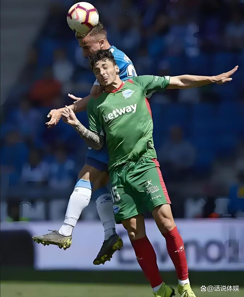 包含法甲冲刺阶段走向成谜，马赛调整名单，压力陡增，资深球员宣示担当的词条-9体育